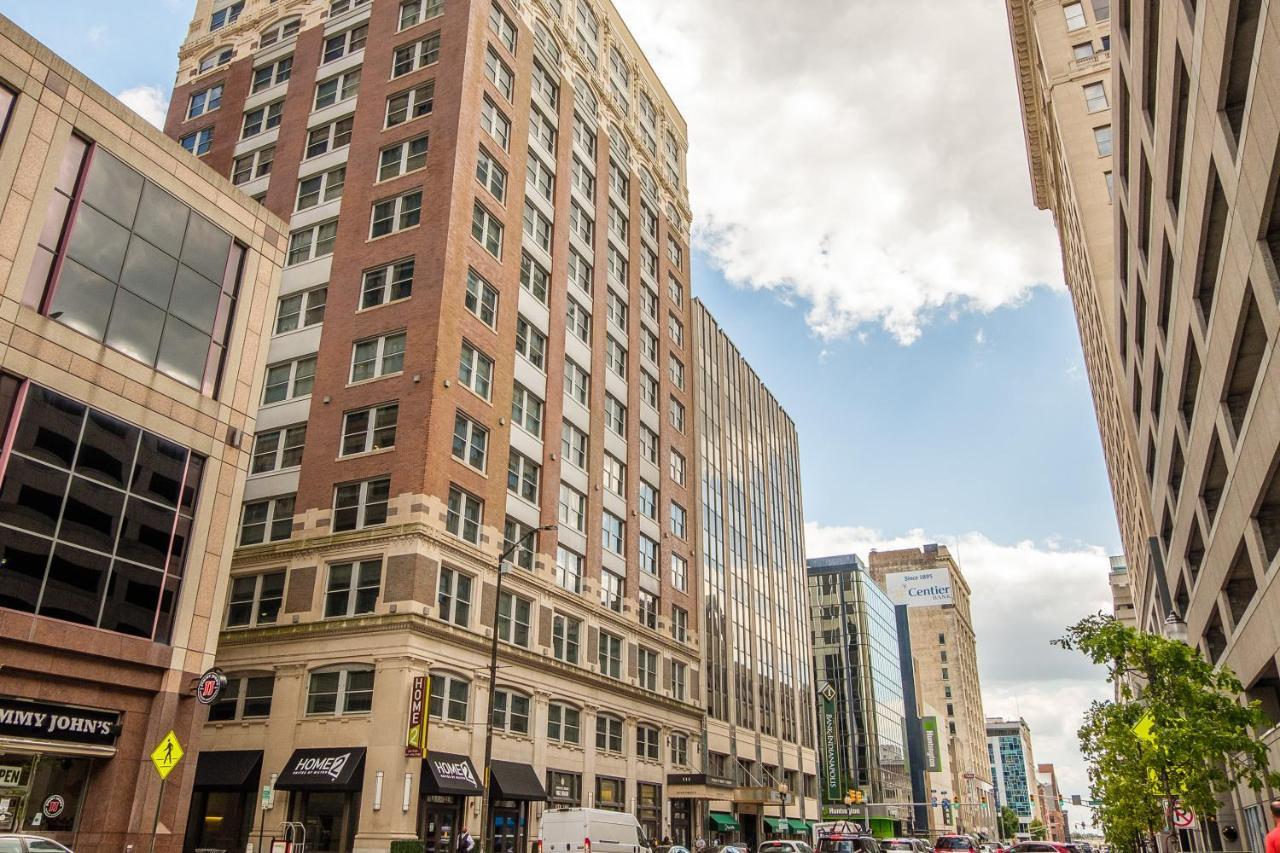 Апартаменти Frontdesk Penn Street Tower Apts Downtown Indy Індіанаполіс Екстер'єр фото